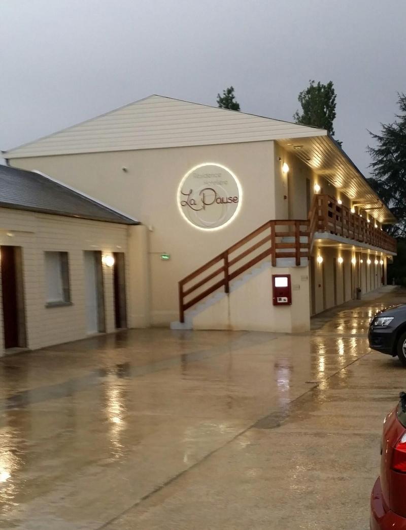 La Pause Hotel Evreux Exterior photo